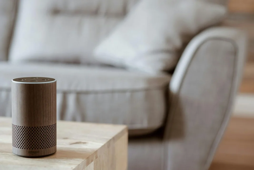 Alexa te está escuchando siempre (incluso cuando no hablas): la frase exacta que debes decir para borrar todas tus grabaciones ahora mismo