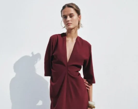 5. Midi Vestido Fruntle ZW Collection - € 50 en Zara