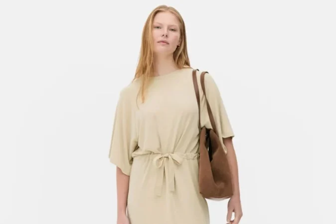 5. Vestido de punto fino (30€)