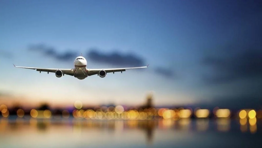 Vuelo aterrizando en Sevilla. Fuente: Agencias Vuelo aterrizando en Sevilla. Fuente: Agencias