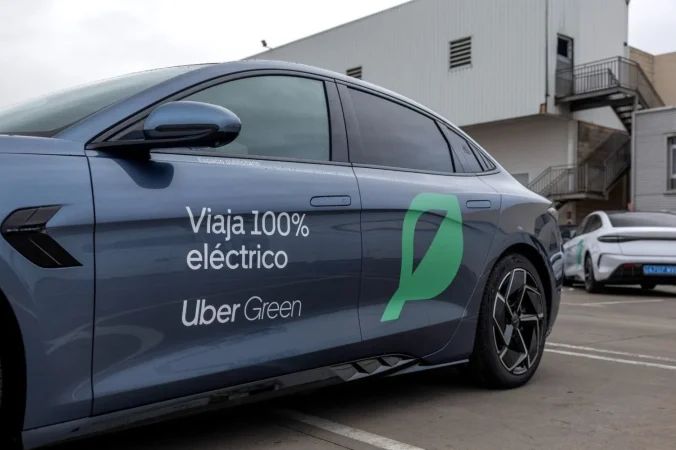 Uber celebra sus resultados y entrega su futuro al coche autónomo 1 Merca2.es Vehículo de Uber. Fuente: Agencias