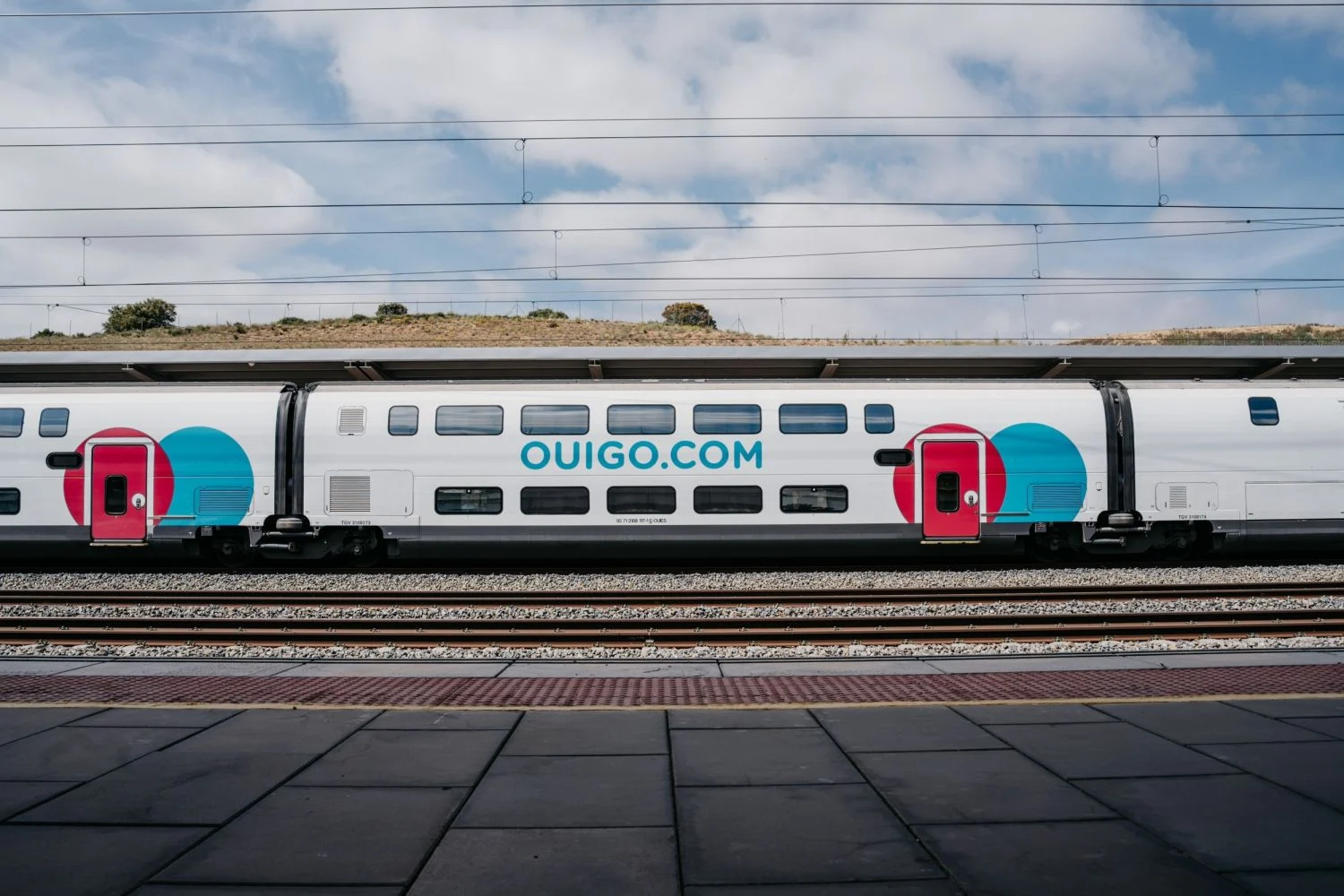 Primavera en Murcia y Mad Cool en Madrid: Ouigo vuelve a tirar de la cultura para competir con Renfe