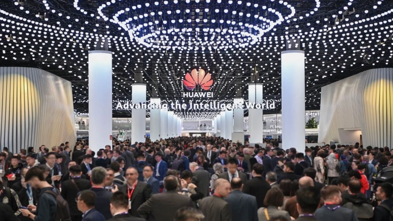 Huawei redujo ganancias y creció en ingresos, pese a no vender móviles fuera de Asia