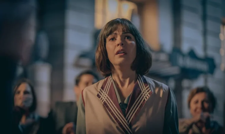 'La Favorita 1922': La nueva serie de Telecinco que promete ser un éxito 27 Merca2.es La Favorita 1922 Cap1 FF 24 1 Merca2.es