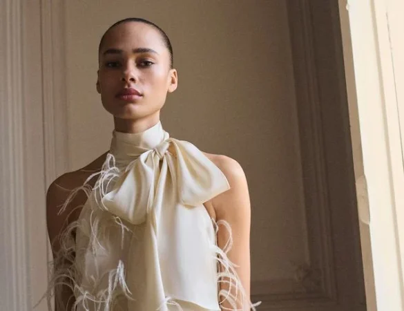 Mango tiene estos increíbles vestidos de novia si estás pensando en casarte por un precio razonable 81 Merca2.es La colección de vestidos de novias de Mango es la elección ideal para que te cases absolutamente preciosa