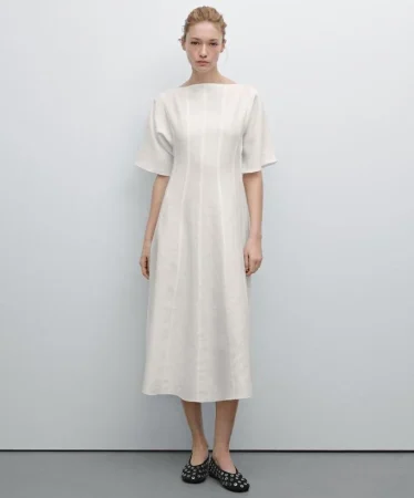 3. Vestido midi con costuras 100% lino por Massimo Dutti