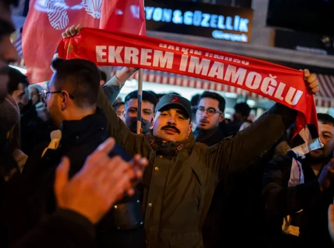 Turquía: el arresto del candidato presidencial opositor no debería precipitar una crisis cambiaria Turquía: el arresto del candidato presidencial opositor no debería precipitar una crisis cambiaria