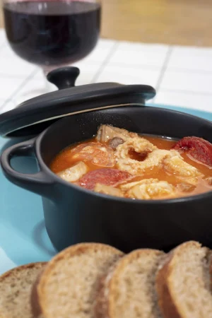 close up delicious spanish food 1 Merca2.es