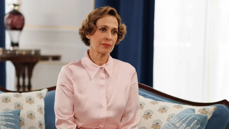 La tensión entre personajes golpea 'La Moderna' 2 Merca2.es laModerna 238 min Merca2.es