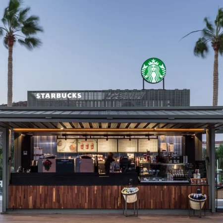 Starbucks y Domino’s tiran de Alsea: las ventas en Europa suben y España lidera la recuperación del grupo 3 Merca2.es Starbucks, Alsea