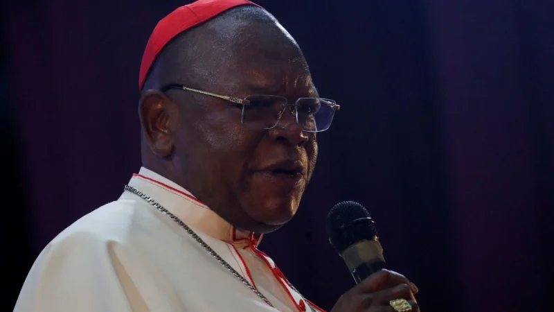 Conoce a los principales candidatos para sustituir al Papa Francisco 57 Merca2.es Fridolin Ambongo Besungu: Justicia social de África