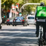 Los riders de Uber Eats temen por su trabajo tras las declaraciones de Yolanda Díaz
