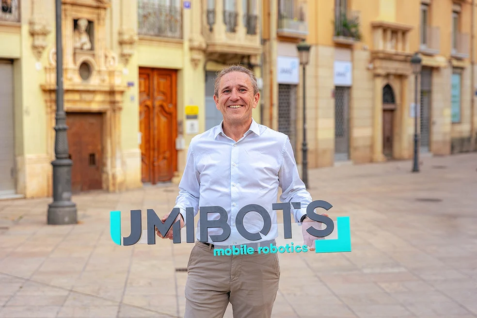 Umibots, la startup disruptiva capaz de limpiar la Castellana y Las Ramblas en 10 horas