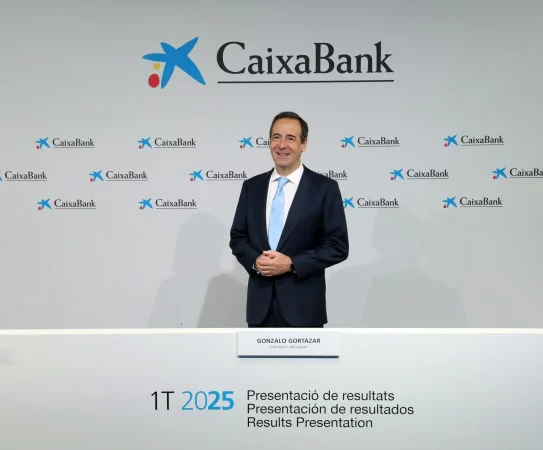 resultados Caixabank