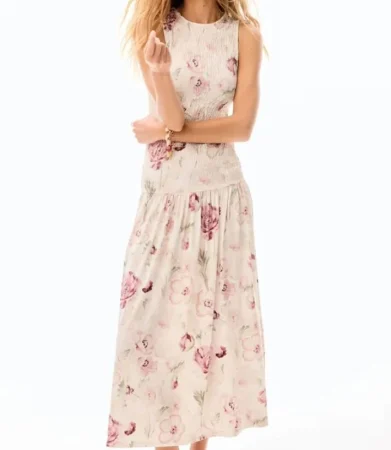 Vestido largo de flores (cuesta 29,99 euros)