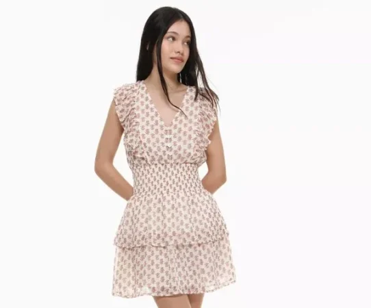 10. Vestido con volantes estampado flores