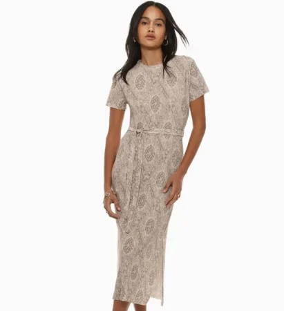 6. Vestido midi con textura color caqui