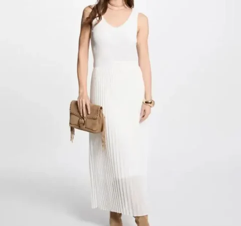 La unión de Kaia Gerber con Mango: más que solo vestimentas