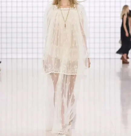 El vestido bohemio de Gabriela Hearst