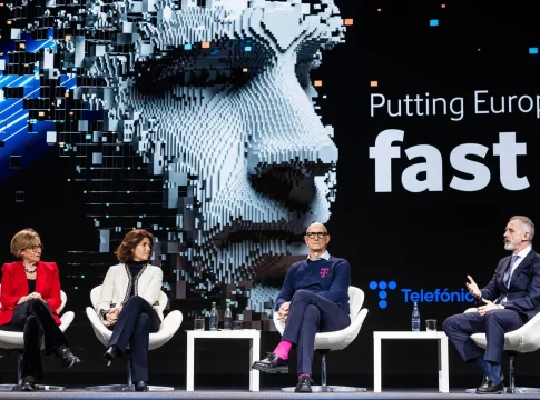 Telefónica-Marc Mutra-telecos- europa-mwc25 Telefónica