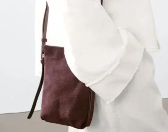 2. Bordeaux Bag (59.99 euros)