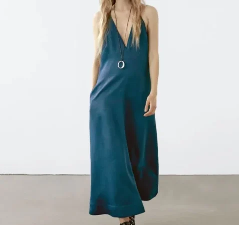 Massimo Dutti y sus total looks relajados para triunfar esta primavera 25 Merca2.es Vestido fluido midi: de la oficina a la terraza