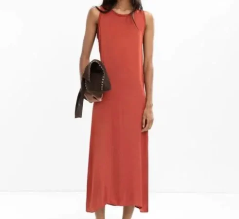 Vestidos midi: la prenda versátil de la temporada