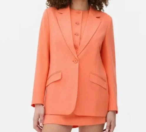 Chaquetas para todos los días (y todos los looks). Americana coral de Primark – 26 euros