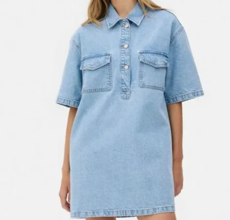 Denim para primavera: el vestido vaquero. Vestido camisero denim – 24 euros