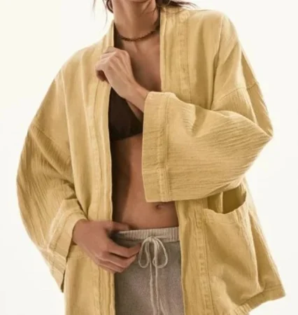 7 Jacket Kimono Pull & Bear (35.99 euros)