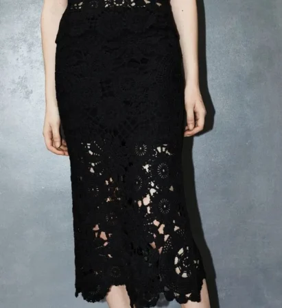 La falda midi de crochet: sofisticación con un toque boho