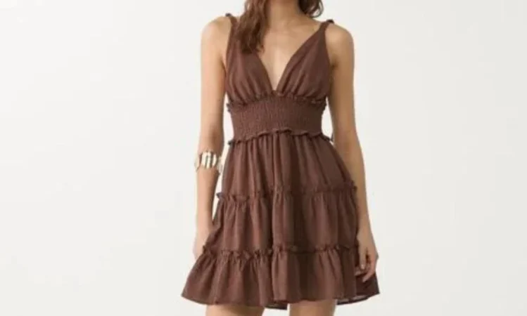 Stradivarius tiene la nueva colección de ropa y complementos más moderna y estilosa para este verano 17 Merca2.es La maleta de tus vacaciones está en Stradivarius