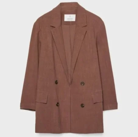 Stradivarius y sus novedades para esta primavera: del lino a los vaqueros efecto tipazo 71 Merca2.es Chaqueta marrón tipo blazer