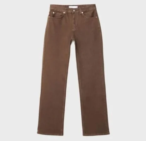 Stradivarius y sus novedades para esta primavera: del lino a los vaqueros efecto tipazo 69 Merca2.es Pantalón vaquero marrón de corte recto