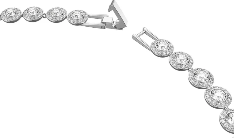 ¿Por qué decantarse el collar Swarovski Una Angelic?