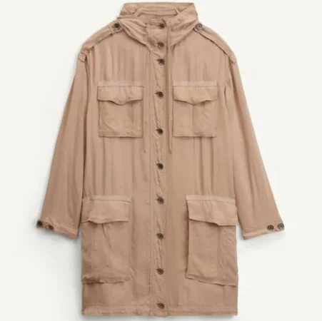 Parka con bolsillos de Zara (129 euros)