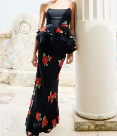 3. Conjunto de volantes con estampado floral: tradición renovada