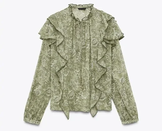 3. Blusa estampada con volantes de Zara - 27,95 euros