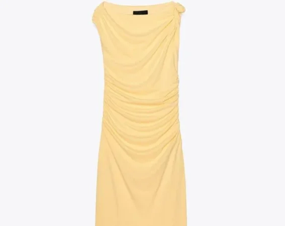 3. Vestido fruncido en color amarillo