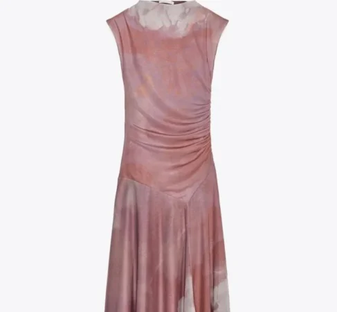 5. Vestido midi con estampado de flores