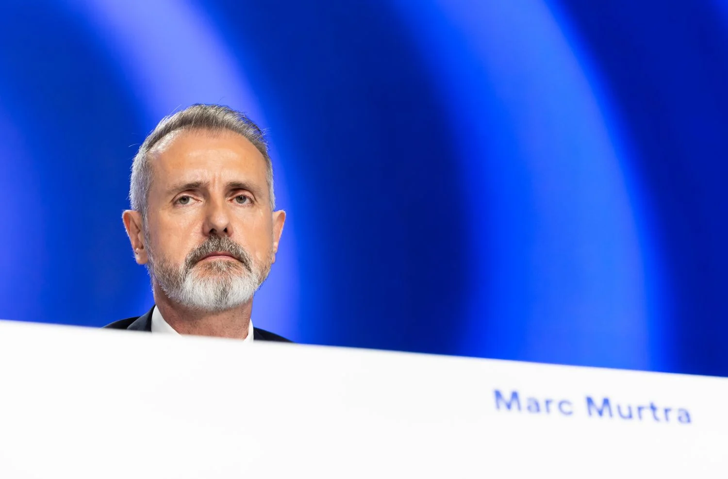 Los mercados ven como un mal menor la venta de Telefónica Perú por debajo de su valor