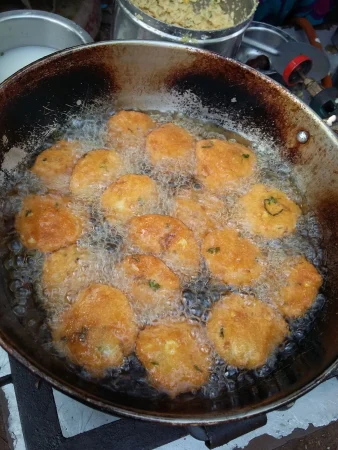 close up high angle view preparing food Merca2.es