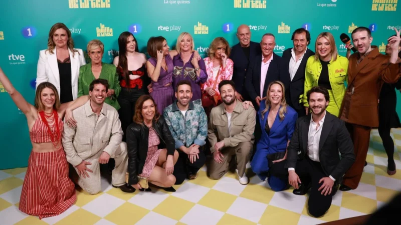 ¿Seguirá 'La familia de la tele' gafada o por fin logrará su estreno?
