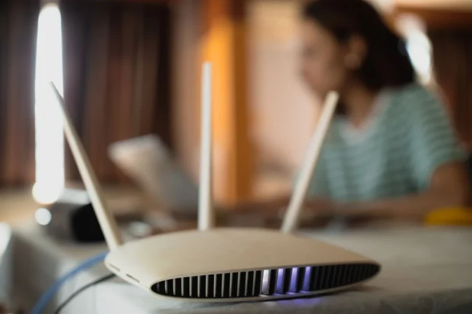 EL ROUTER WIFI: CONECTADO LAS 24 HORAS DEL DÍA