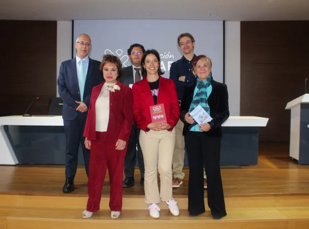 La Fundación Cofares cierra con éxito su II Feria del Libro en clave farmacéutica 1 Merca2.es Autores Feria del Libro 1 Merca2.es