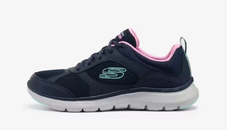 Decathlon tiene rebajadas las zapatillas Skechers para pies anchos que no te vas a querer quitar 26 Merca2.es Skechers Slip-Ins: Summits - Diamond Dream
