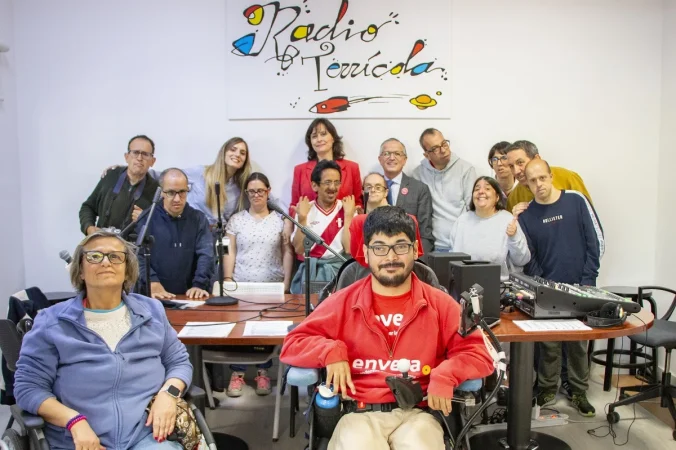 Viajes El Corte Inglés y Envera firman un acuerdo para impulsar un turismo más accesible e inclusivo 1 Merca2.es Foto entrevista Radio Merca2.es