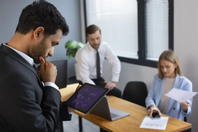 La importancia para tu empresa de una grave crisis reputacional: rodéate de alertas 84 Merca2.es Vivimos en el "real time" de las crisis