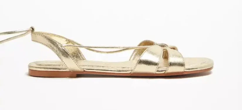 3. Sandalias brillantes – 19,99€