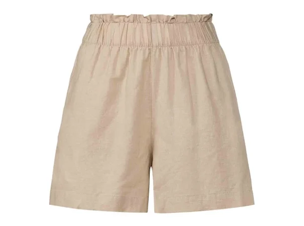 1. Bermuda de lino: frescura y naturalidad para los días de calor